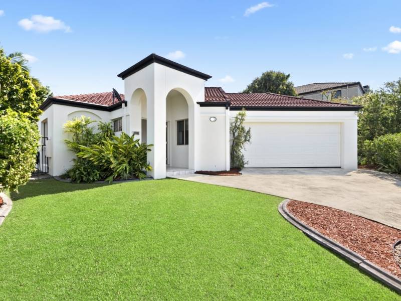 29 Glastonbury Drive, Mudgeeraba, QLD 4213 AUS