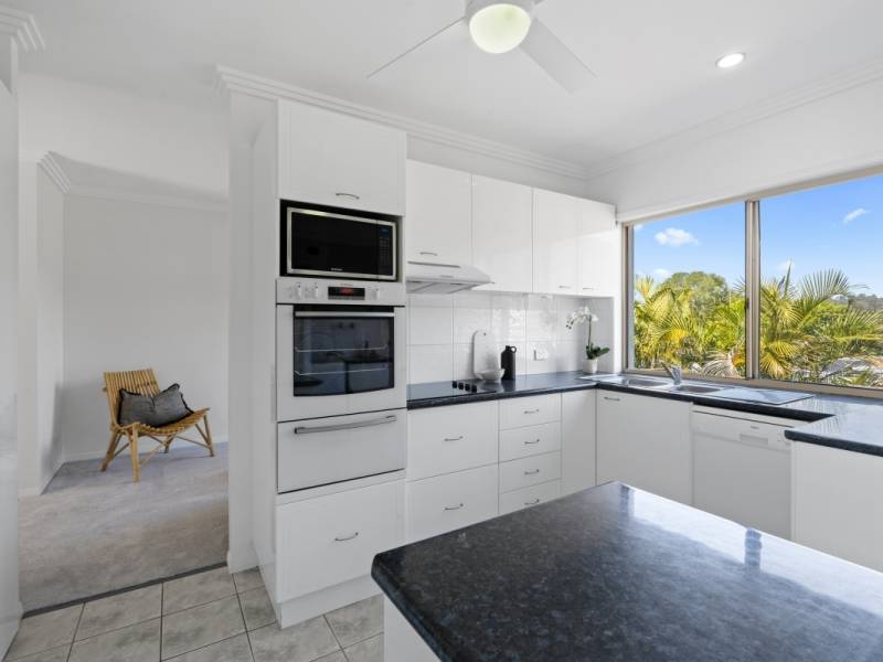 29 Glastonbury Drive, Mudgeeraba, QLD 4213 AUS
