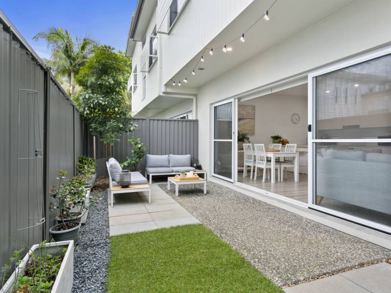 5/134 Eugaree Street, Southport, QLD 4215 AUS