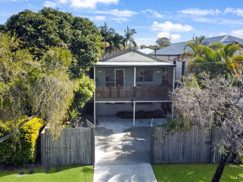 74 Worendo Street, Southport, QLD 4215 AUS