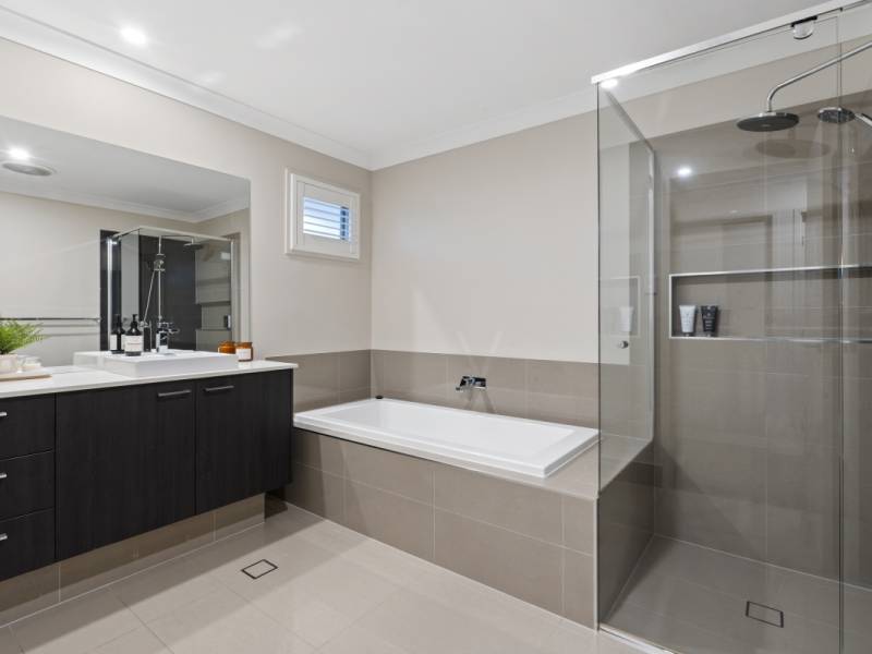 10 Greenview Place, Reedy Creek, QLD 4227 AUS