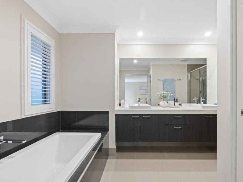 10 Greenview Place, Reedy Creek, QLD 4227 AUS