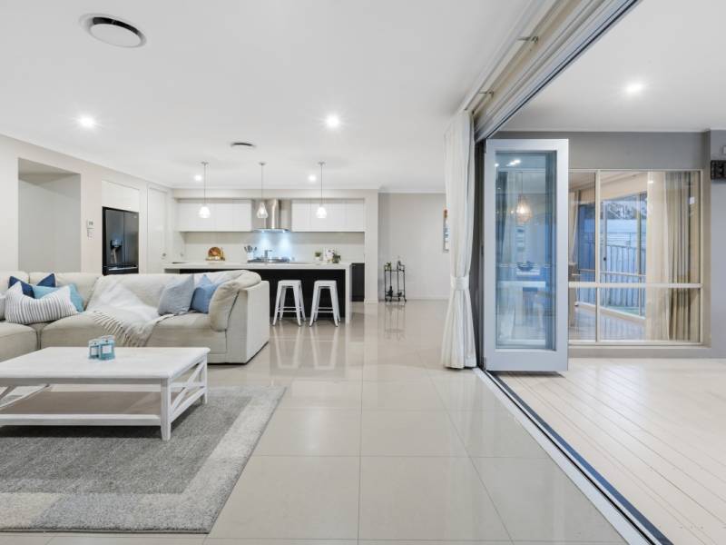 10 Greenview Place, Reedy Creek, QLD 4227 AUS