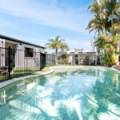 17 Second Avenue, Labrador, QLD 4215 AUS