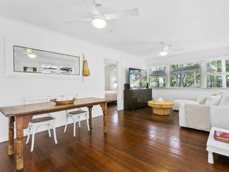 2 Neville Avenue, Southport, QLD 4215 AUS