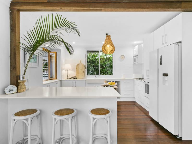 2 Neville Avenue, Southport, QLD 4215 AUS