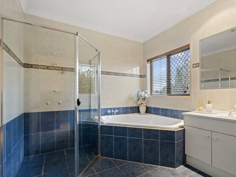 5 Waimea Drive, Varsity Lakes, QLD 4227 AUS