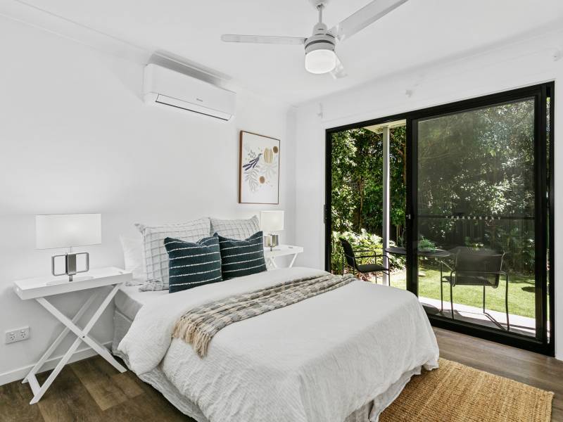 2/105 Falconer Street, Southport, QLD 4215 AUS