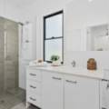 2/105 Falconer Street, Southport, QLD 4215 AUS