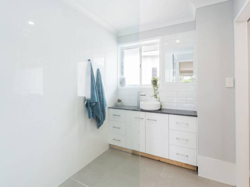 8/145 Muir Street, Labrador, QLD 4215 AUS