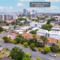 8/145 Muir Street, Labrador, QLD 4215 AUS