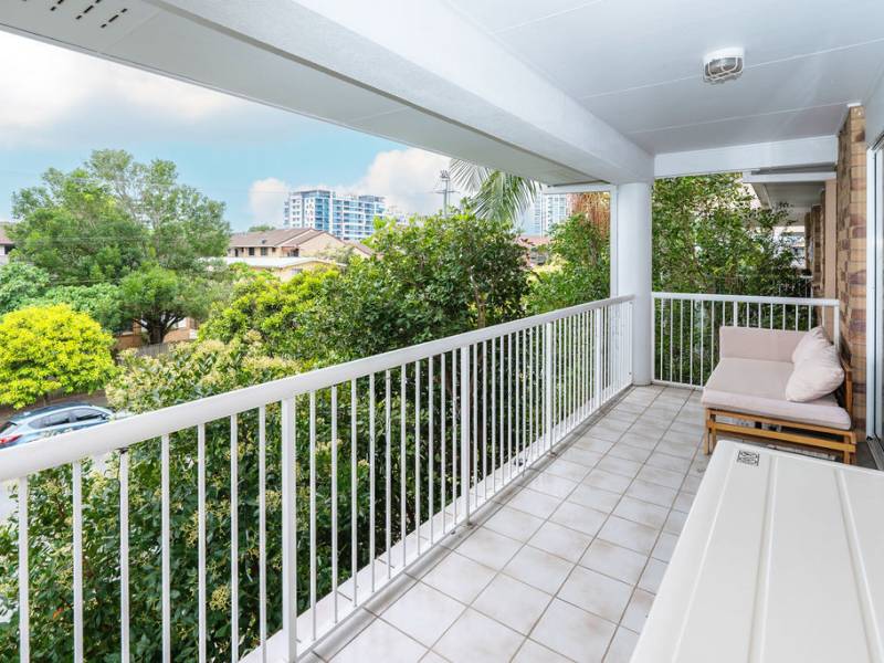 8/145 Muir Street, Labrador, QLD 4215 AUS