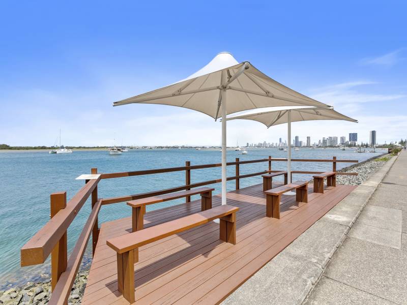 8/145 Muir Street, Labrador, QLD 4215 AUS