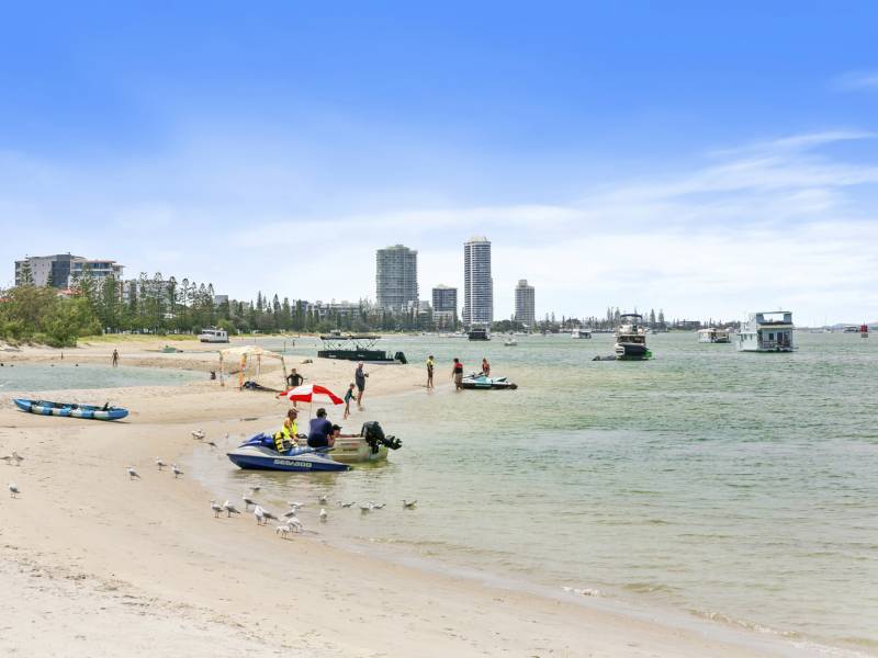 8/145 Muir Street, Labrador, QLD 4215 AUS