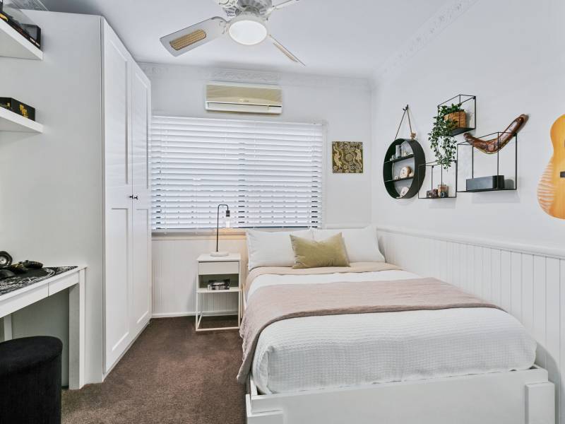 19 First Avenue, Labrador, QLD 4215 AUS