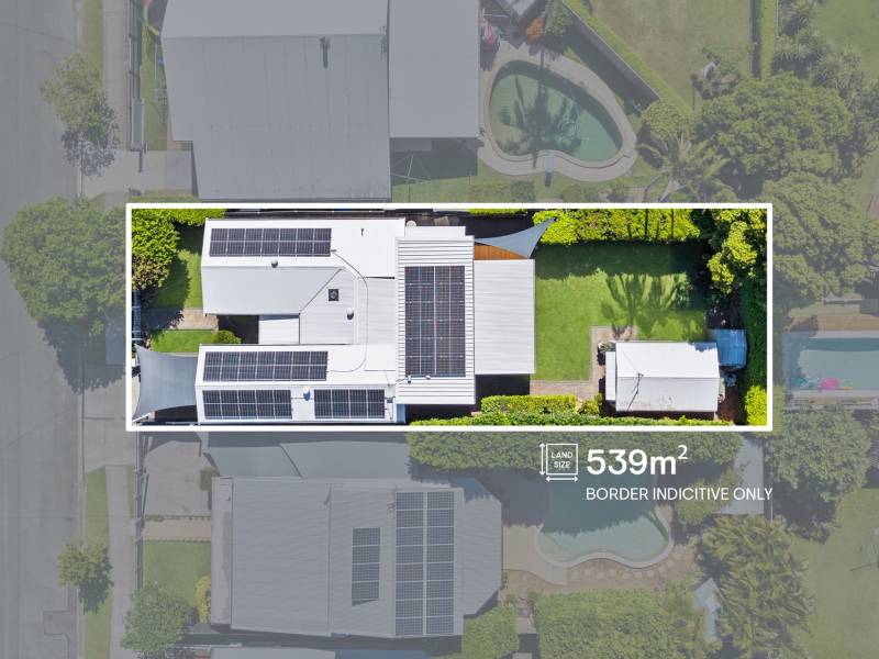 19 First Avenue, Labrador, QLD 4215 AUS