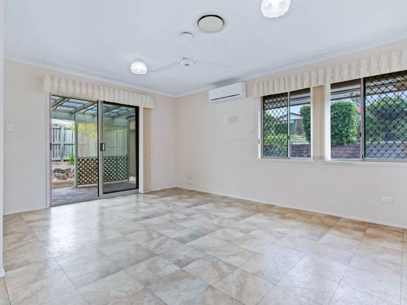 19 Melbourne Road, Arundel, QLD 4214 AUS