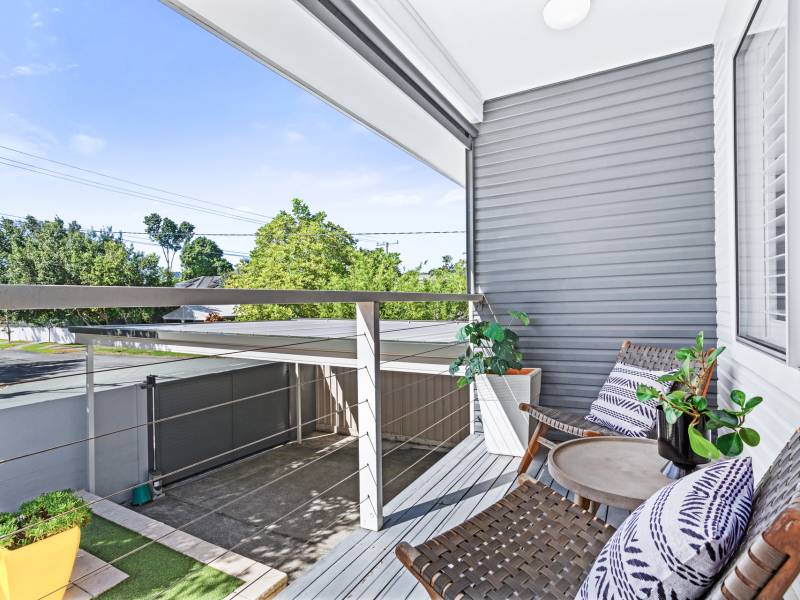 64 Wilson Street, Labrador, QLD 4215 AUS