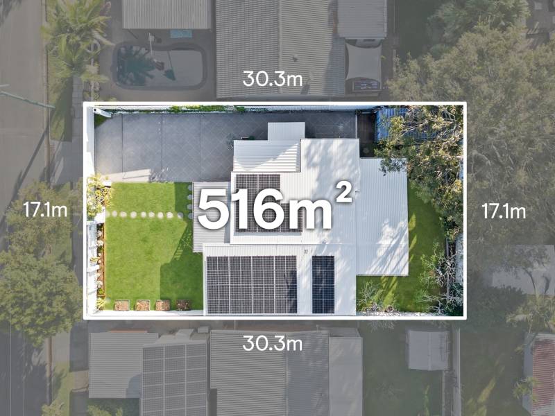 15 Goss Avenue, Labrador, QLD 4215 AUS