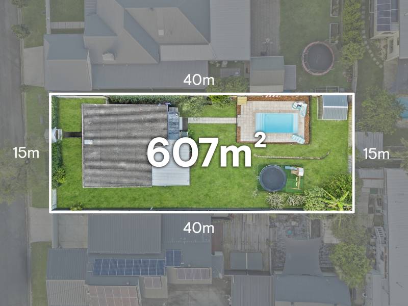 18 Bellevue Parade, Labrador, QLD 4215 AUS