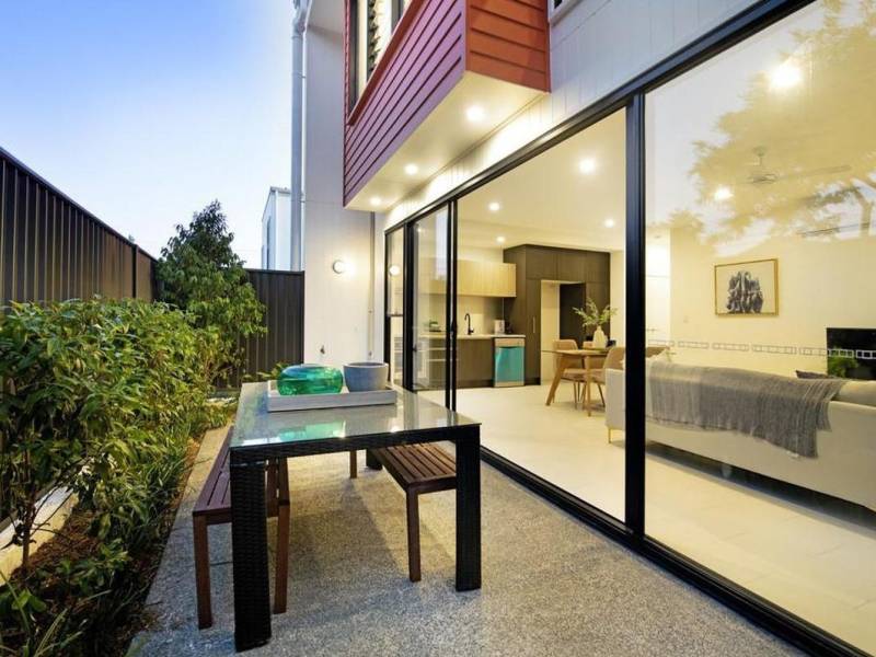 4/77 Musgrave Avenue, Labrador, QLD 4215 AUS