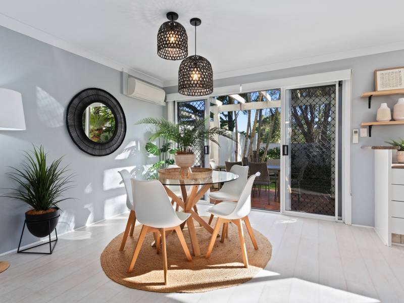 10/100 Cotlew Street East, Southport, QLD 4215 AUS