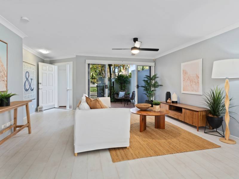 10/100 Cotlew Street East, Southport, QLD 4215 AUS