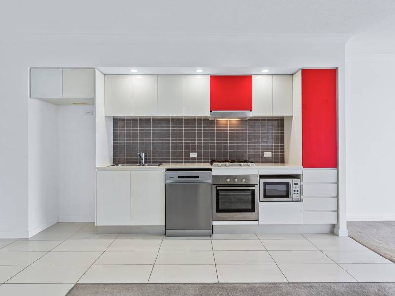 32008/9 Lawson Street, Southport, QLD 4215 AUS