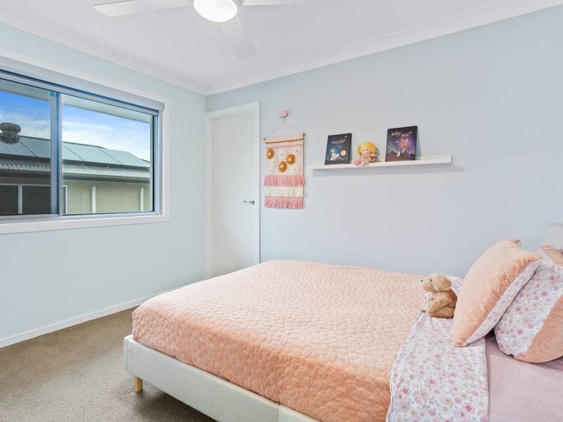 4/60 Broad Street, Labrador, QLD 4215 AUS