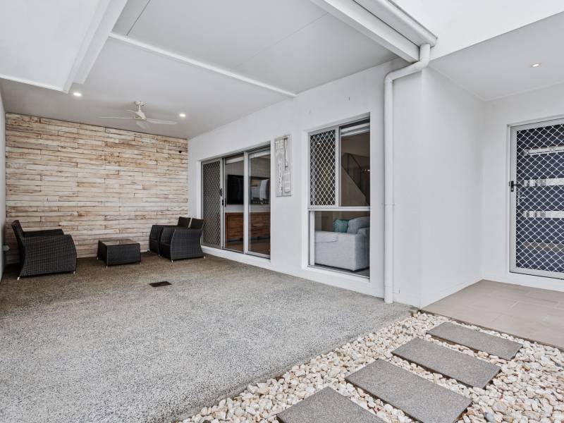 4/60 Broad Street, Labrador, QLD 4215 AUS