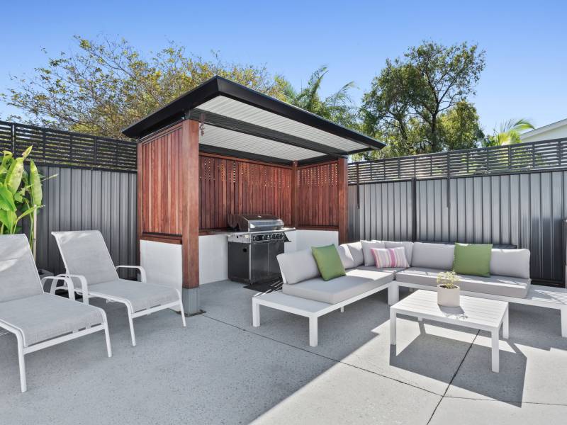 7 Goss Avenue, Labrador, QLD 4215 AUS