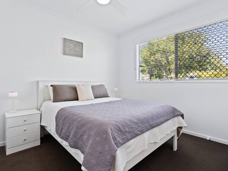 7 Goss Avenue, Labrador, QLD 4215 AUS