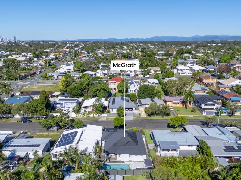 7 Goss Avenue, Labrador, QLD 4215 AUS