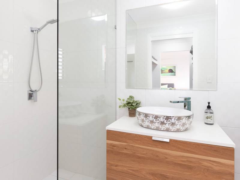 4/23 Bath Street, Labrador, QLD 4215 AUS