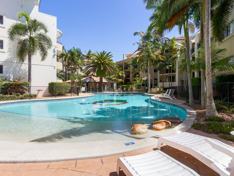 4/23 Bath Street, Labrador, QLD 4215 AUS