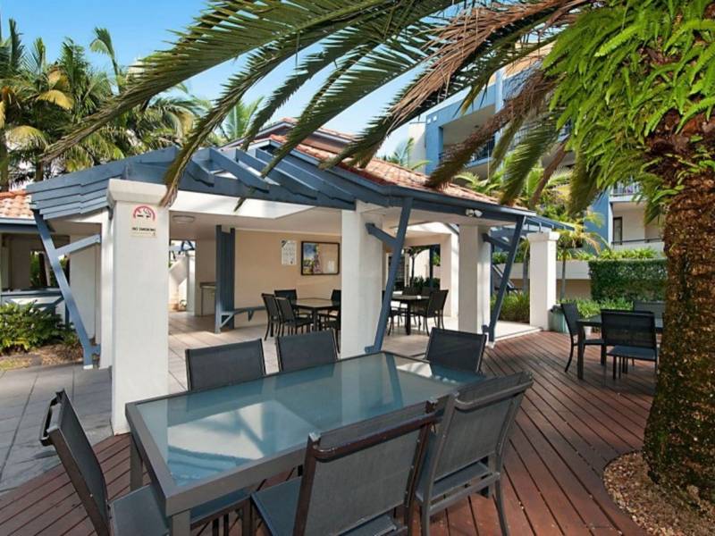 4/23 Bath Street, Labrador, QLD 4215 AUS