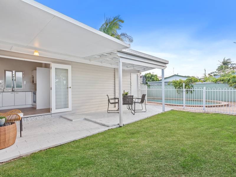 34 Ernest Street, Labrador, QLD 4215 AUS