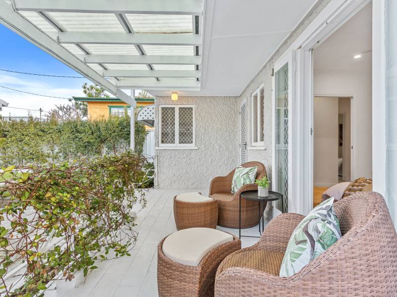 34 Ernest Street, Labrador, QLD 4215 AUS