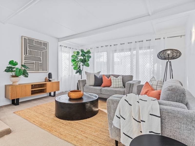 34 Ernest Street, Labrador, QLD 4215 AUS