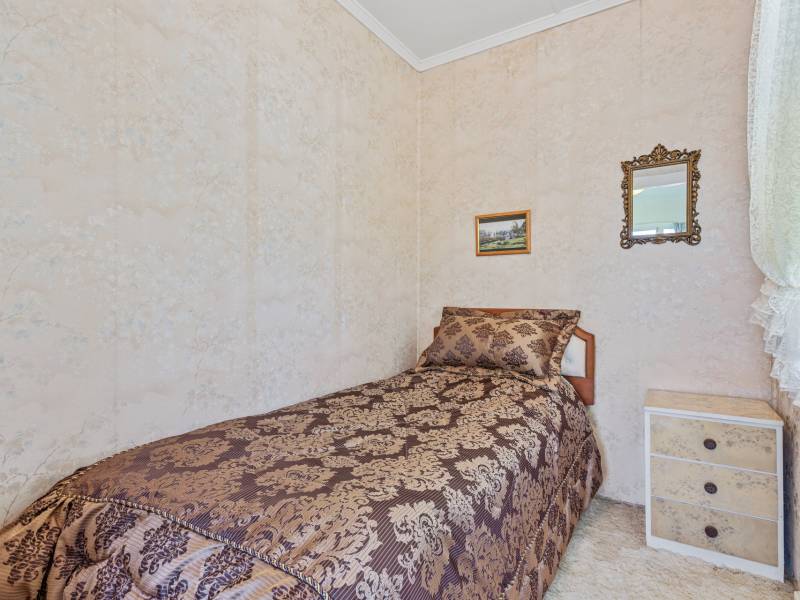 25 Muir Street, Labrador, QLD 4215 AUS