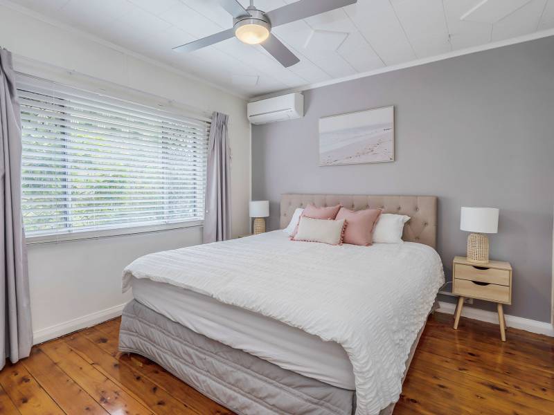 70 Robert Street, Labrador, QLD 4215 AUS
