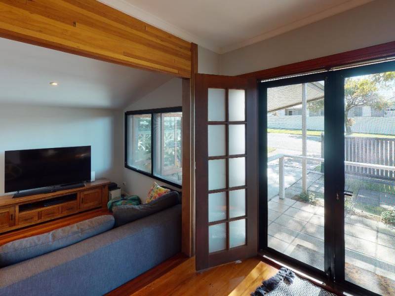 2 Mary Street, Labrador, QLD 4215 AUS