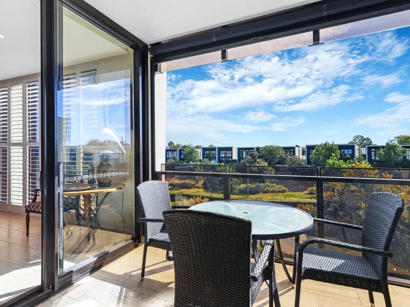 205E/1 Marina Drive, Benowa, QLD 4217 AUS