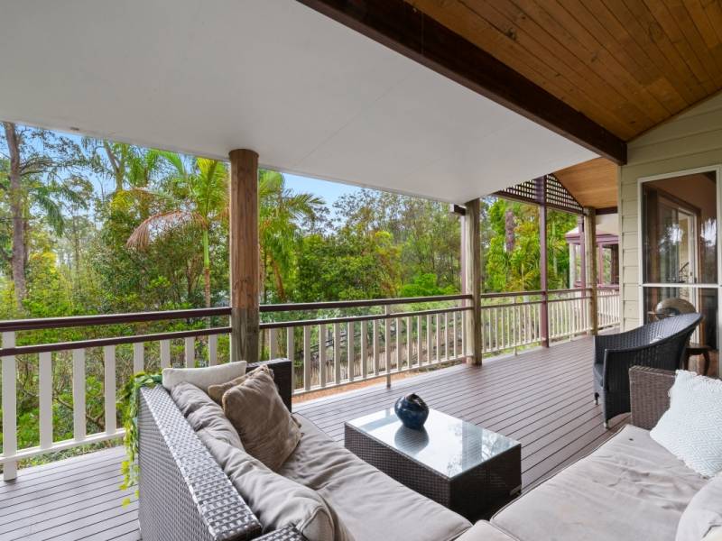 8 Rivett Court, Mudgeeraba, QLD 4213 AUS