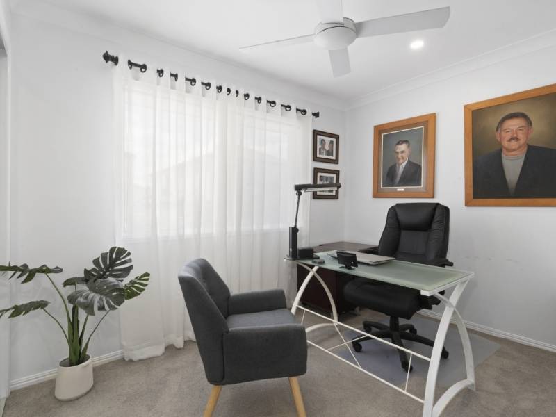 25 Golden Bear Drive, Arundel, QLD 4214 AUS