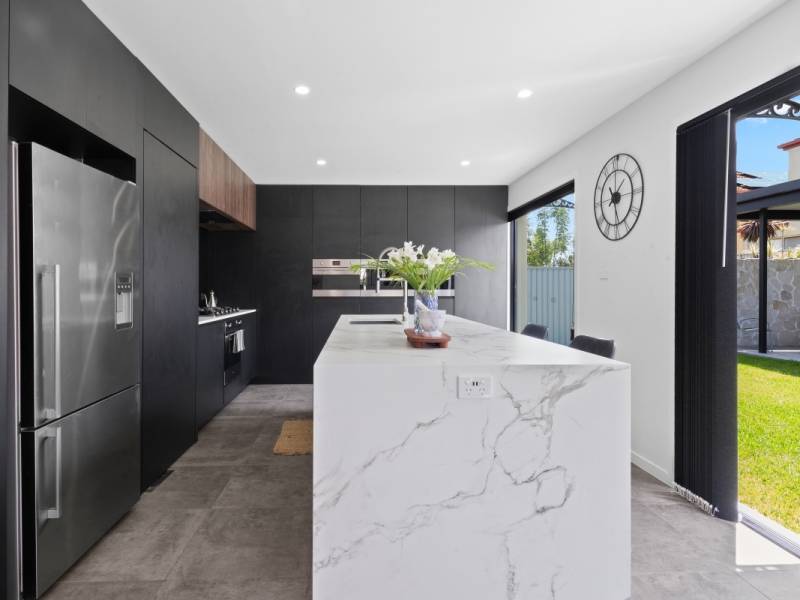 25 Golden Bear Drive, Arundel, QLD 4214 AUS