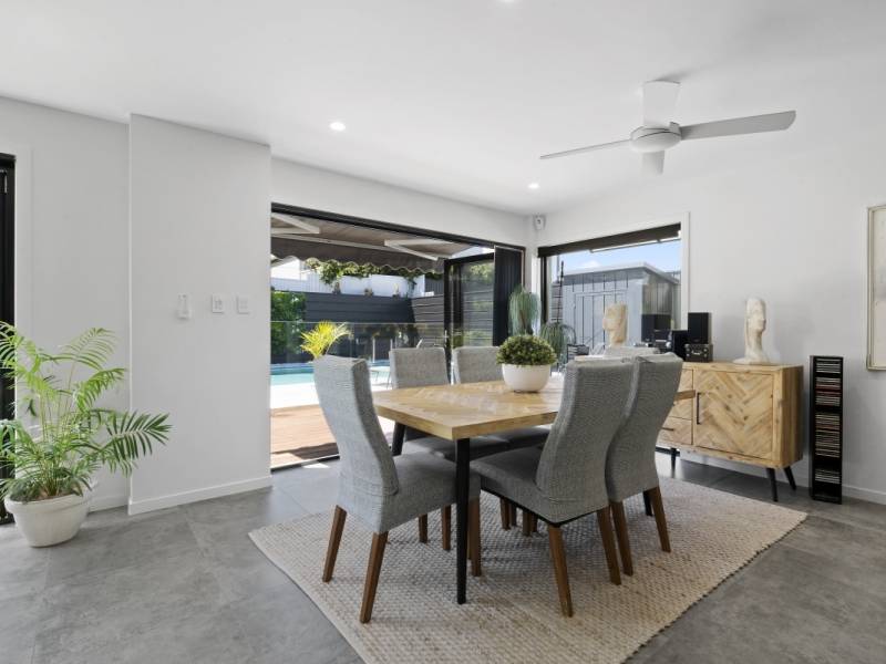 25 Golden Bear Drive, Arundel, QLD 4214 AUS