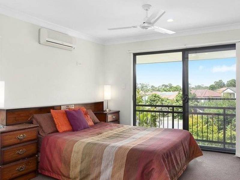 13 Katie Court, Arundel, QLD 4214 AUS