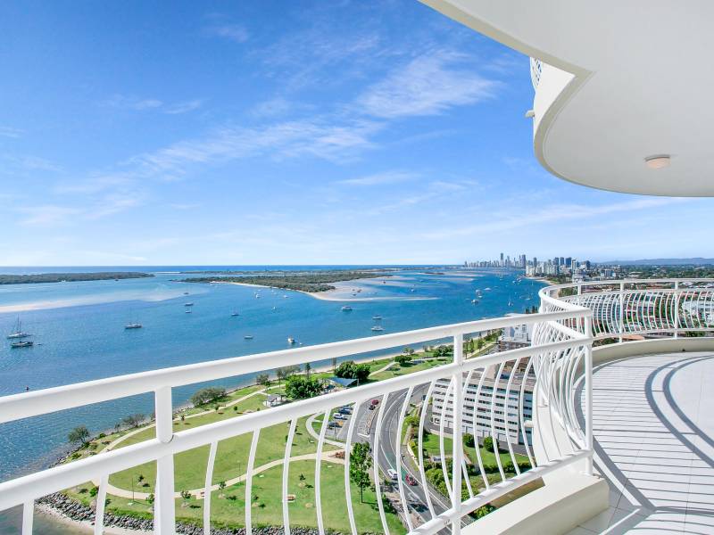 22F/5 Bayview Street, Runaway Bay, QLD 4216 AUS