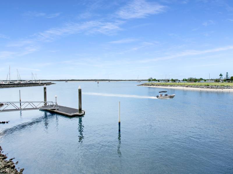 22F/5 Bayview Street, Runaway Bay, QLD 4216 AUS